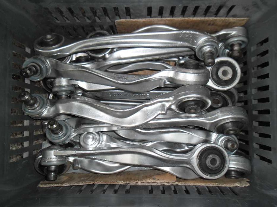 Носачи за автомобили ремонтира