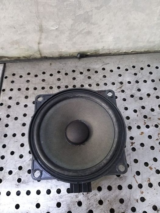 Boxa audio mica stanga fata vw golf 5 1k 1k0035411