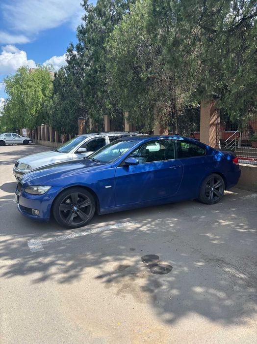 BMW E92 Coupe 320d 177cp • Navi Mare • Trapa • Încălzire scaune