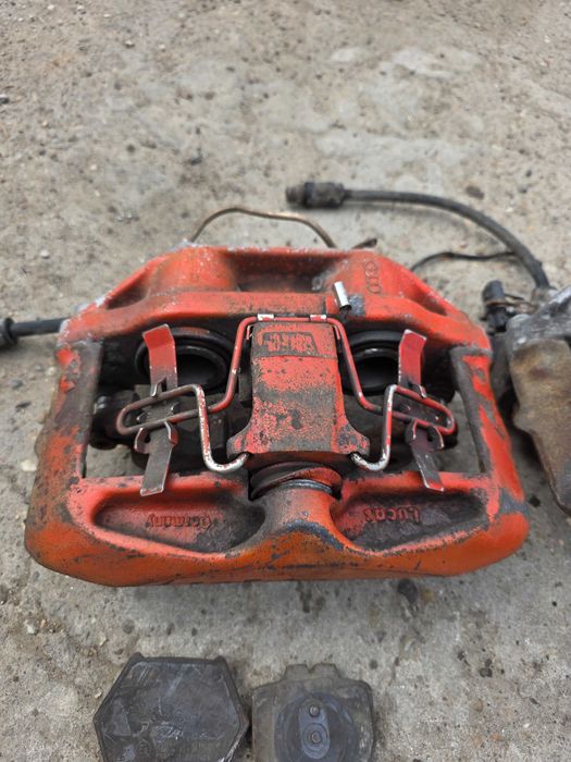 Предни спирачни апарати