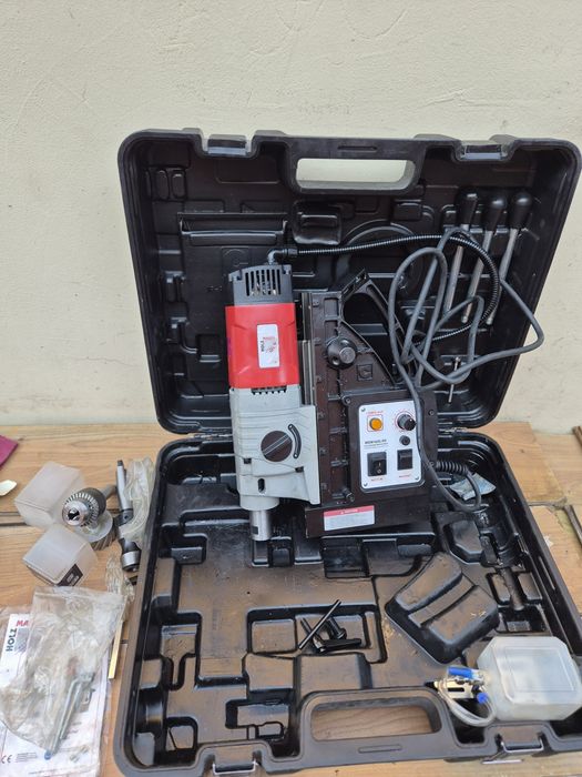 Mașină de găurit cu talpă magnetică  Holz Mann MBM 600LRE