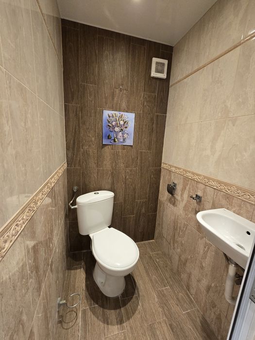 Продава се Тристаен апартамент в Хасково, Любен Каравелов - 96 кв.м за 1042 €/кв.м - Снимка #9