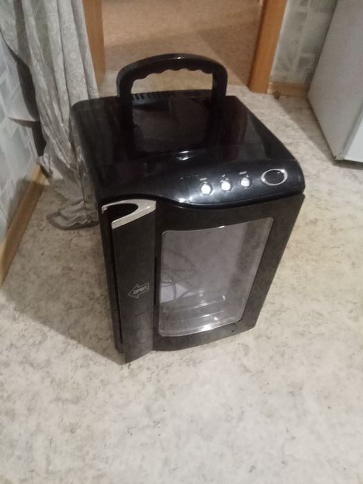 Продам автомобильный холодильник