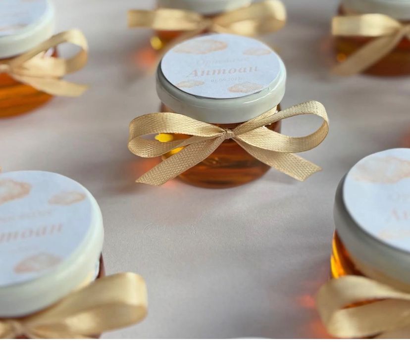 Подаръци за гости / бурканчета с мед - погача, кръщене, сватба, бал