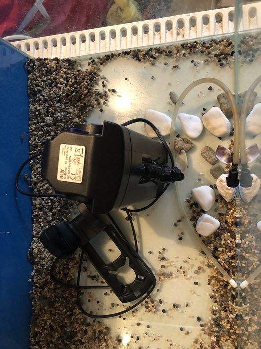 Вътрешен филтър Fluval U2 (перфектно състояние-използван е 1 месец)