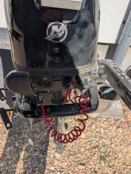 Mercury 6cp 4t, rezervor incorporat