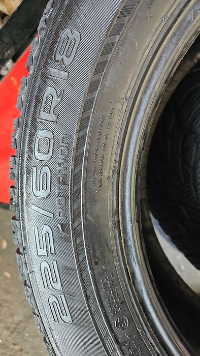 Anvelope 225 60 18 NOKIAN iarna