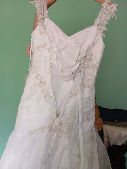 Свадебное платье.