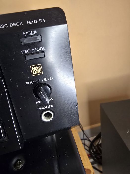 Sony MXD-D4 компакт диск/минидиск плеър