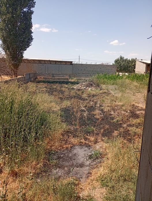 Участок 5 соток битмаган Уй бор