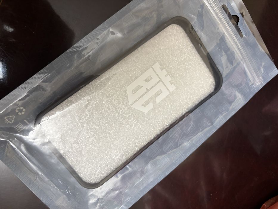 Новый Чехол на iphone 13 pro