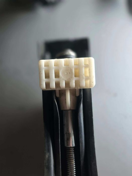 Крик за гуми BMW E46 / E90 / E91 / E87