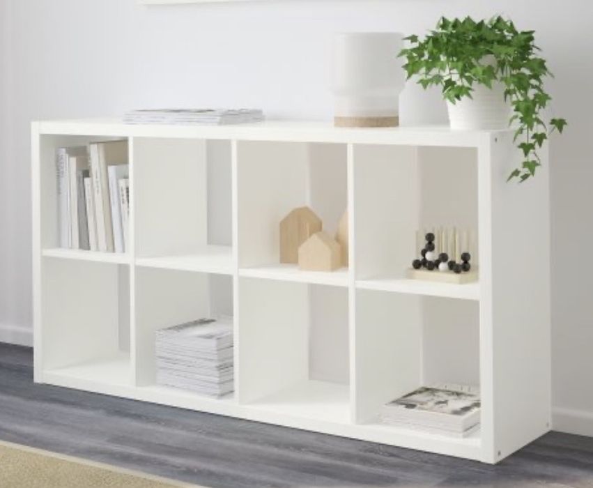 Бели етажерки Икеа