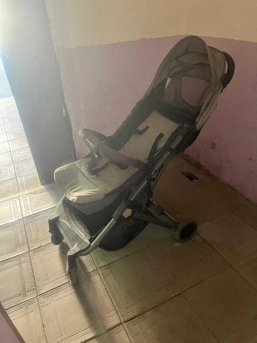 Срочно продам коляску