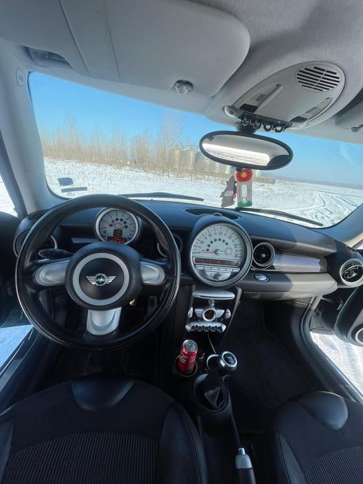 Mini Cooper vând sau schimb- ușor negociabil