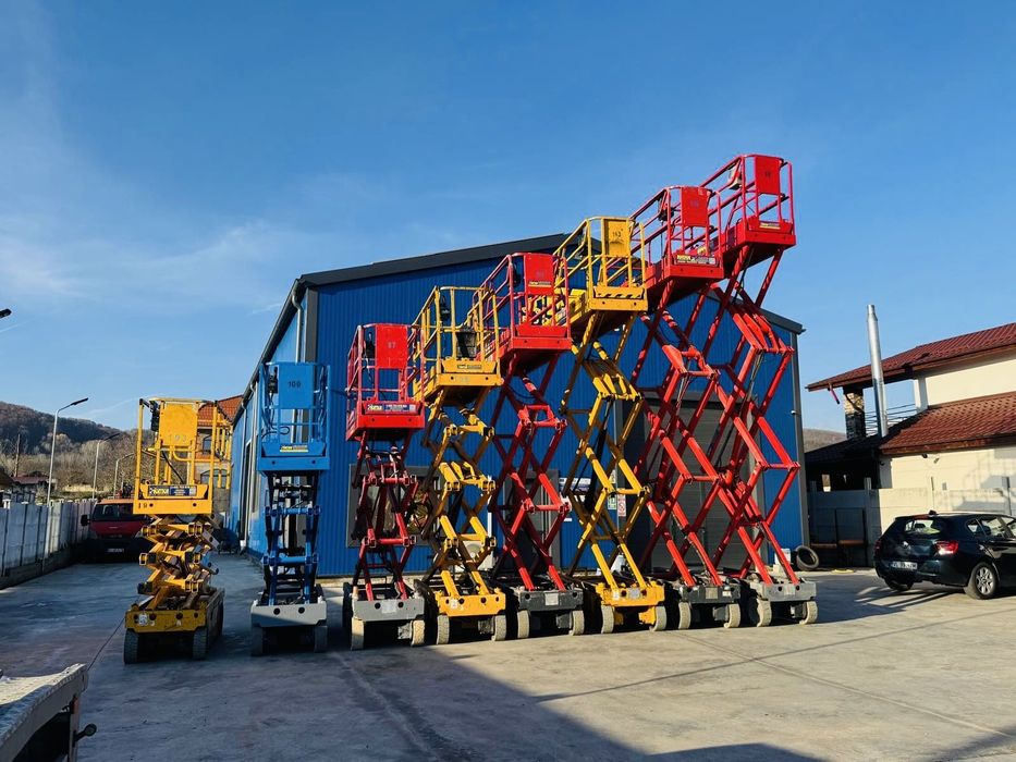 Haulotte Compact 8 OFERTA 3900 EURO nacela 8 metri inchiriere vanzare vanzare inchiriere Valcea Pitesti Sibiu Craiova Tg Jiu Drobeta Turnu Severin Bucuresti Deva Alba Sibiu