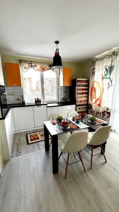 Продава се Двустаен апартамент в Пловдив, Център - 61 кв.м за 2296 €/кв.м - Снимка #4