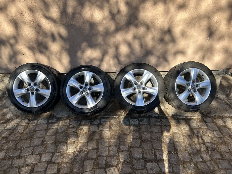 Джанти Opel 17" 5x115 със зимни гуми 225/50 R17