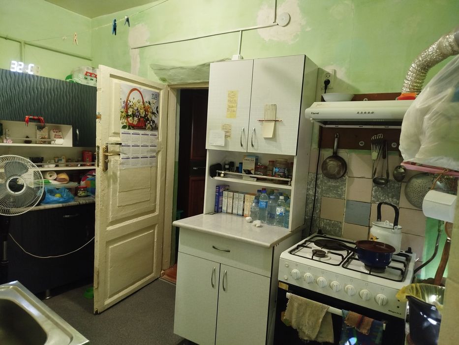 Продается дом в общем дворе