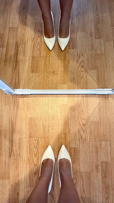 Бели класически обувки, 39 размер, почти нови