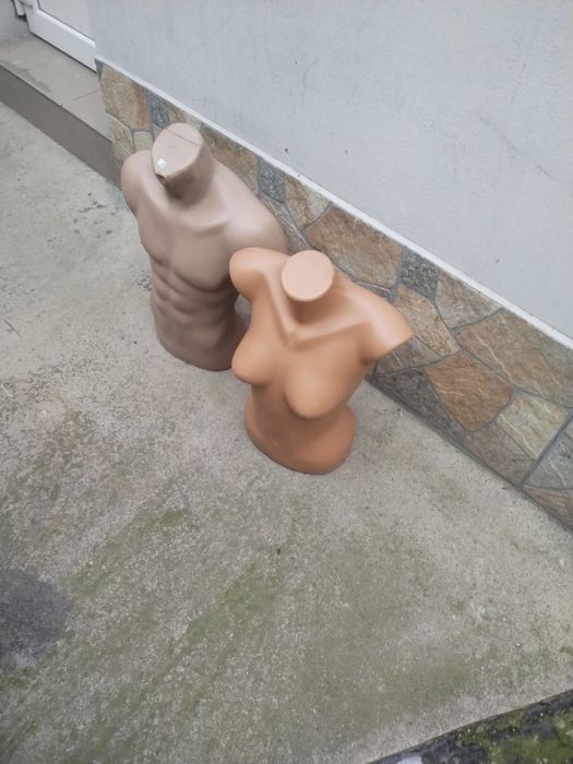 Vând manechine și busturi