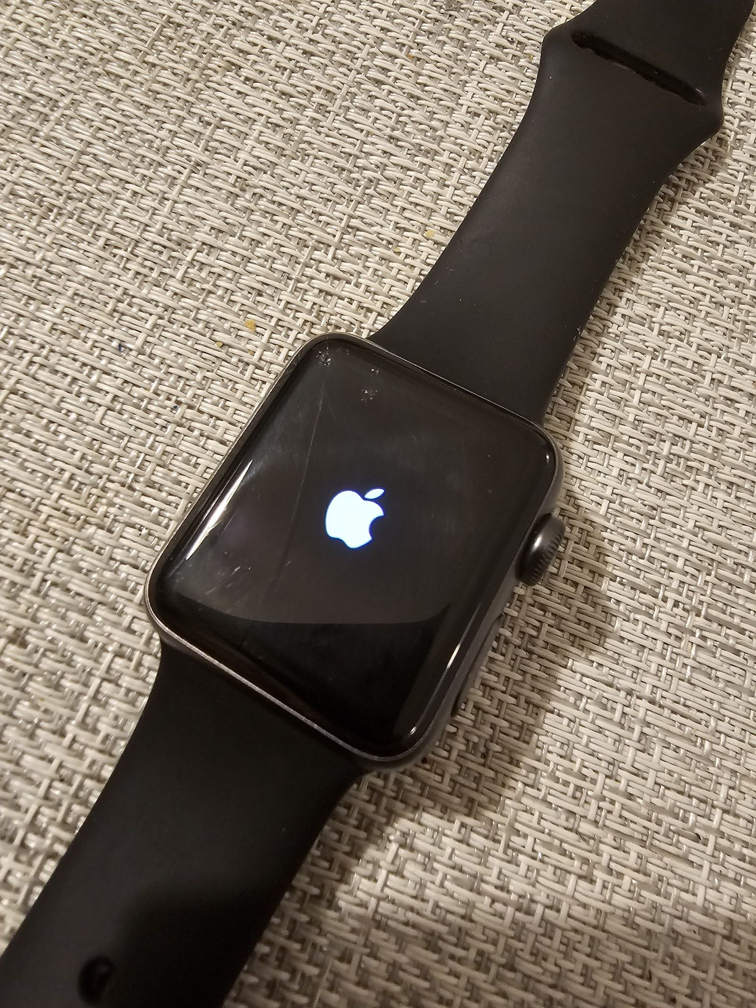 Apple watch gen hot sale 2 38mm