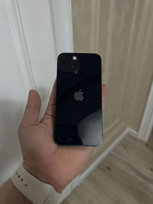 iPhone 13 mini  .