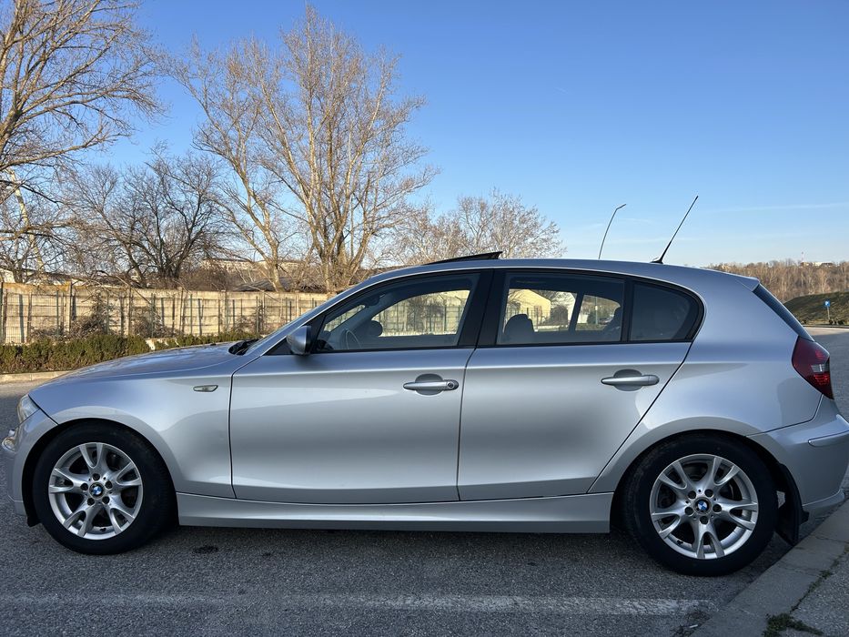 BMW 120d 177CP / Keyless / Recaro / Trapă / Navi / Xenon / Senzori