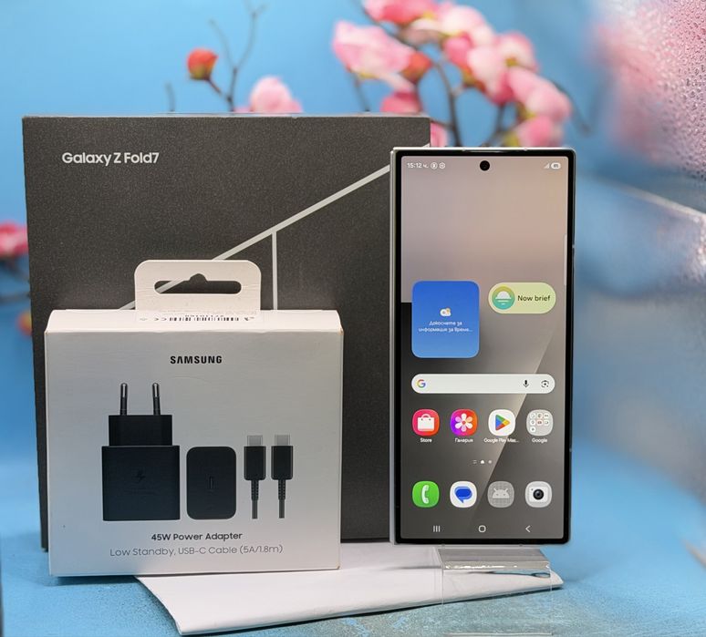 ГАРАНЦИОНЕН!!! Samsung Galaxy Z Fold7, 12GB RAM, 256GB, 5G, Silver Shadow + подарък 45W зарядно