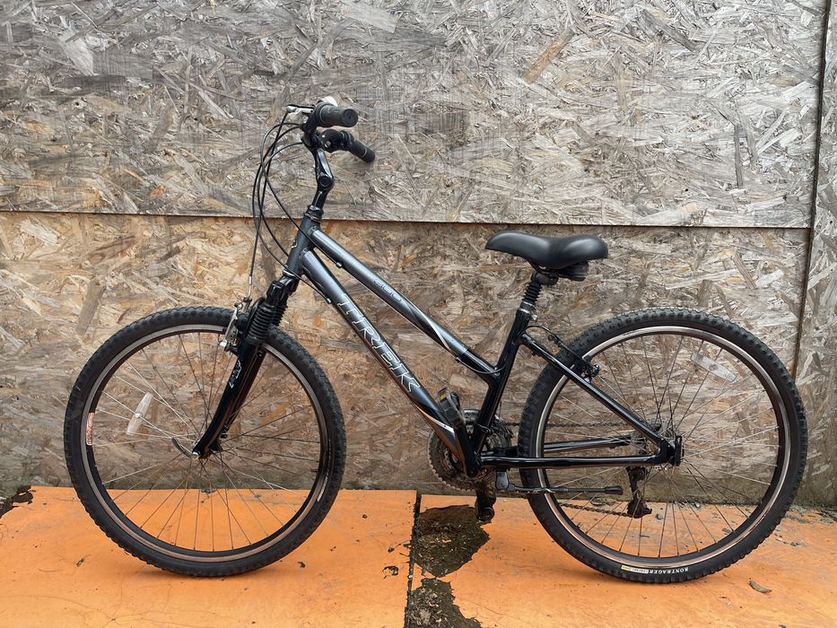 Bicicleta trek cadru dama de alumoniu roti 26”