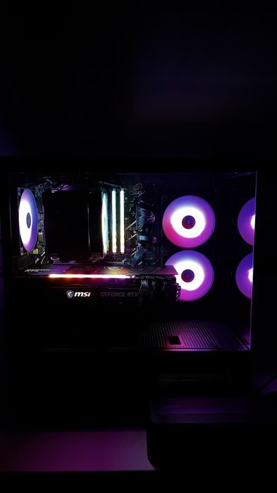 Геймърски компютър AMD 7900XT 20 GB Intel Core i5 13400f 32gb DDR5