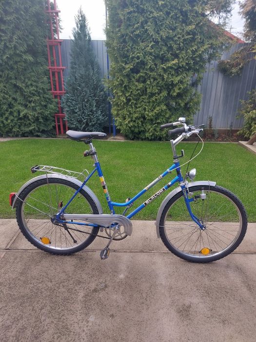 Biciclete de dama și bărbați pe 26 și 28 stare buna