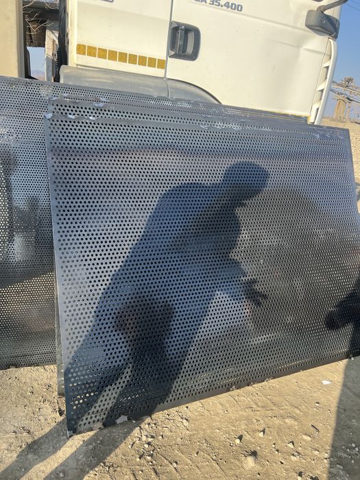 Tabla groasa de otel perforata