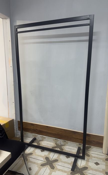 Рейл вешалка для одежды