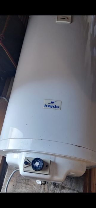 Se vinde boiler pe gaz