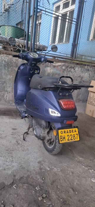 Inchiriez scutere cu sau fara permis