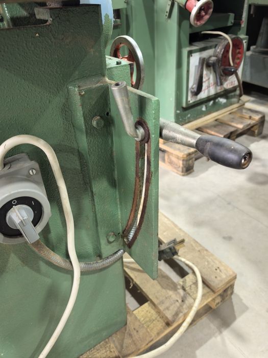 Циркуляр с карета + фреза.