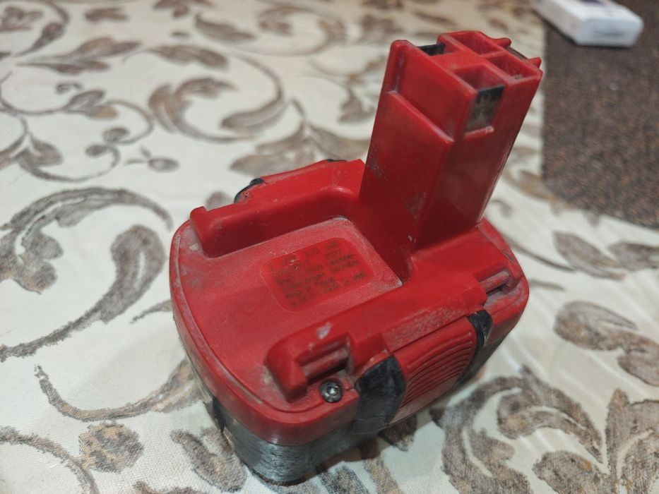 Продам аккумулятор Bosch