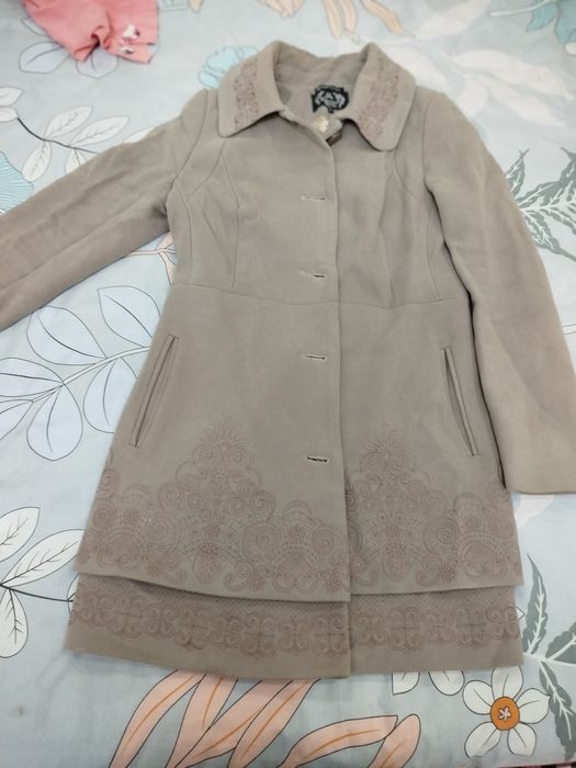 Ayollar kiyimi palto