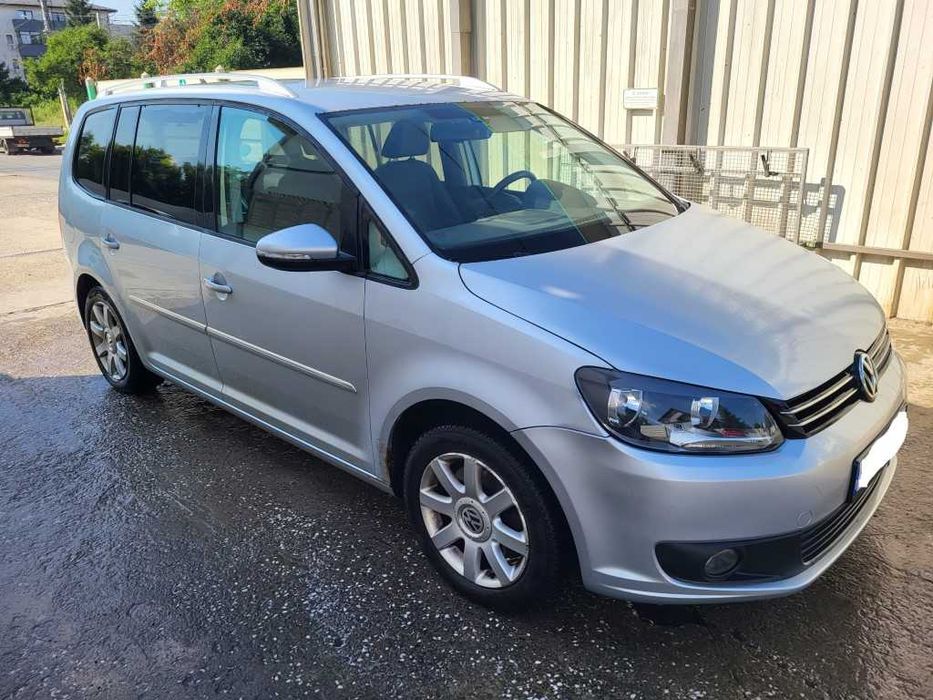 VOLKSWAGEN Touran 2011 — imagine 3