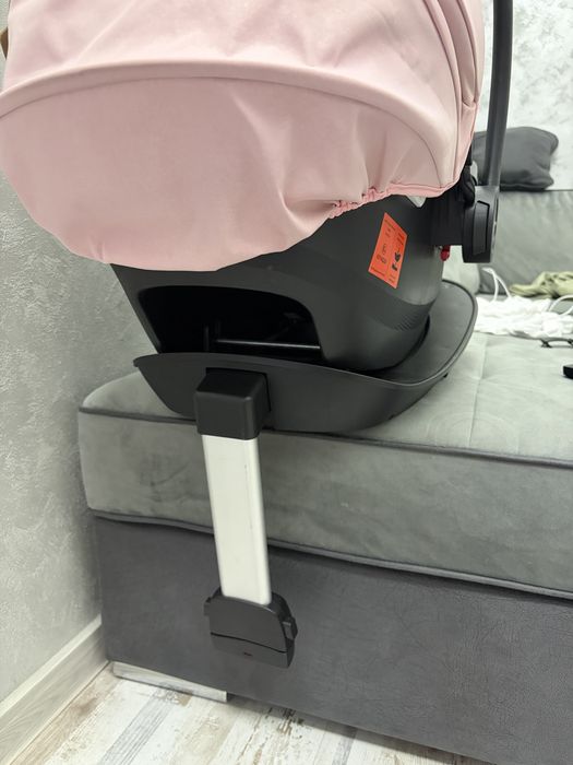 Столче за кола Chipolino Duo Smart i-Size + ISOFIX база