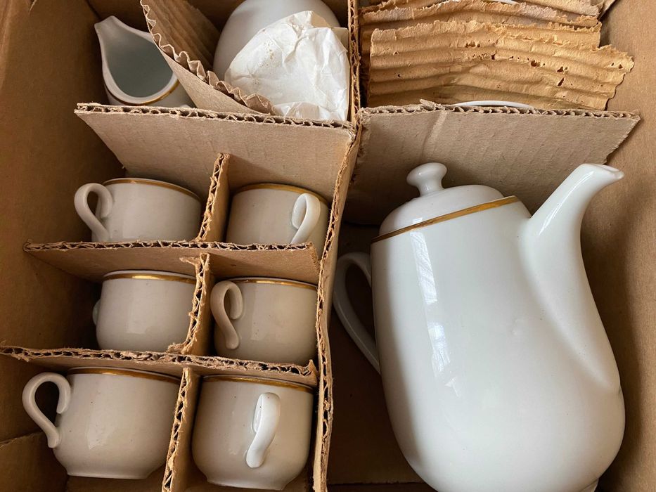 Сервиз за кафе, производство на „Китка“, Нови пазар.