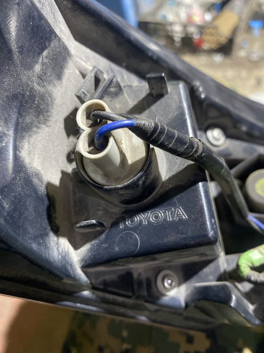 Продам стопы на камри 70.