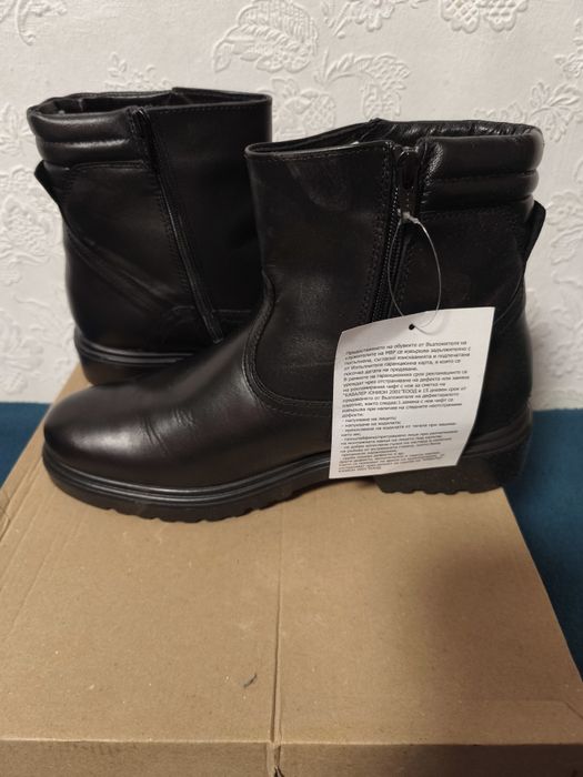 Полицейски кубинки и боти