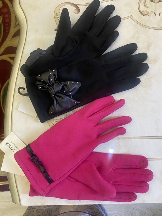 Продоются перчатки