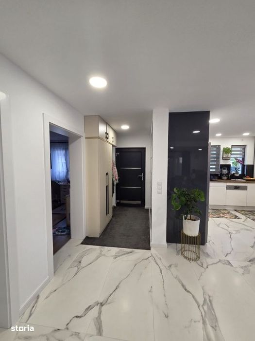 Casa tip parter in Martinesti