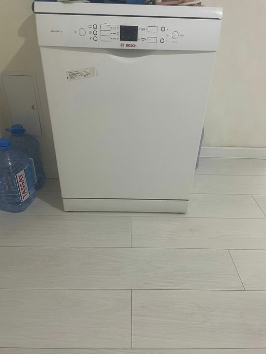 Продам посудомоечную машину