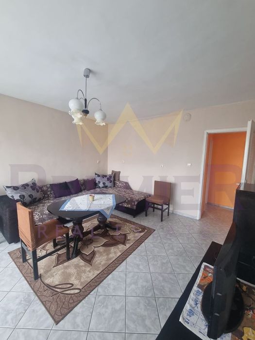 Дава се под наем Двустаен апартамент в Варна, Погреби - 50 кв.м за 357 € - Снимка #2