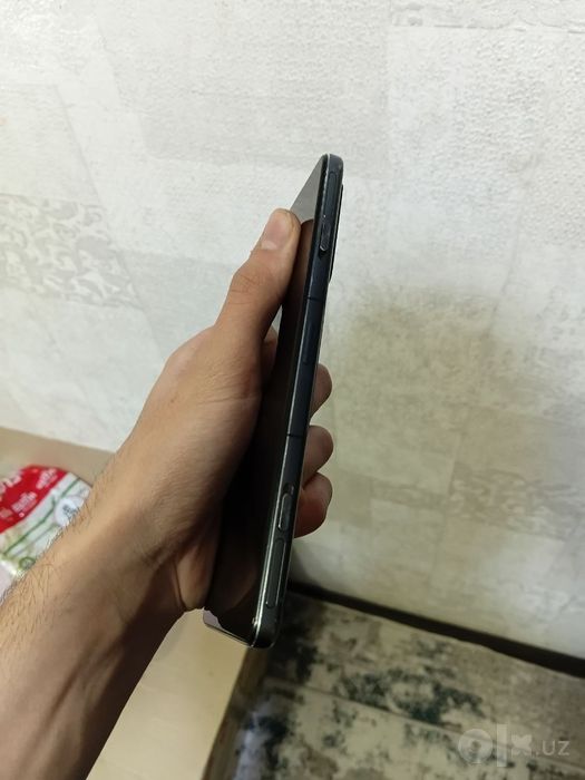 Poco F4 GT igravoy telefon