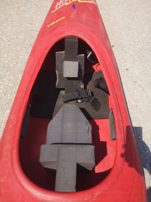 Продавам Кану Каяк